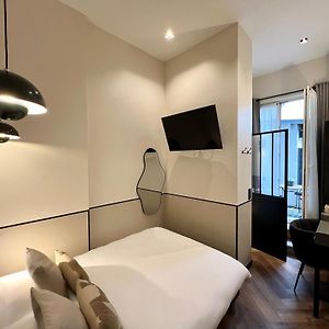 Camera con letto king size